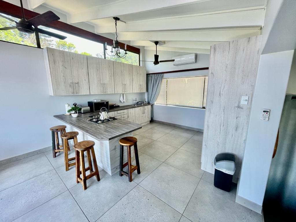 Billfish Apartments Ballito Eksteriør billede